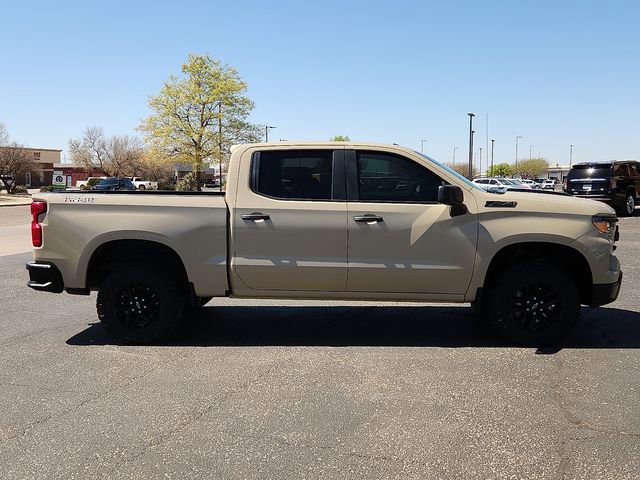 Used 2023 Chevrolet Silverado 1500 Custom Trail Boss w/ LPO, Dark Essentials Package image 5