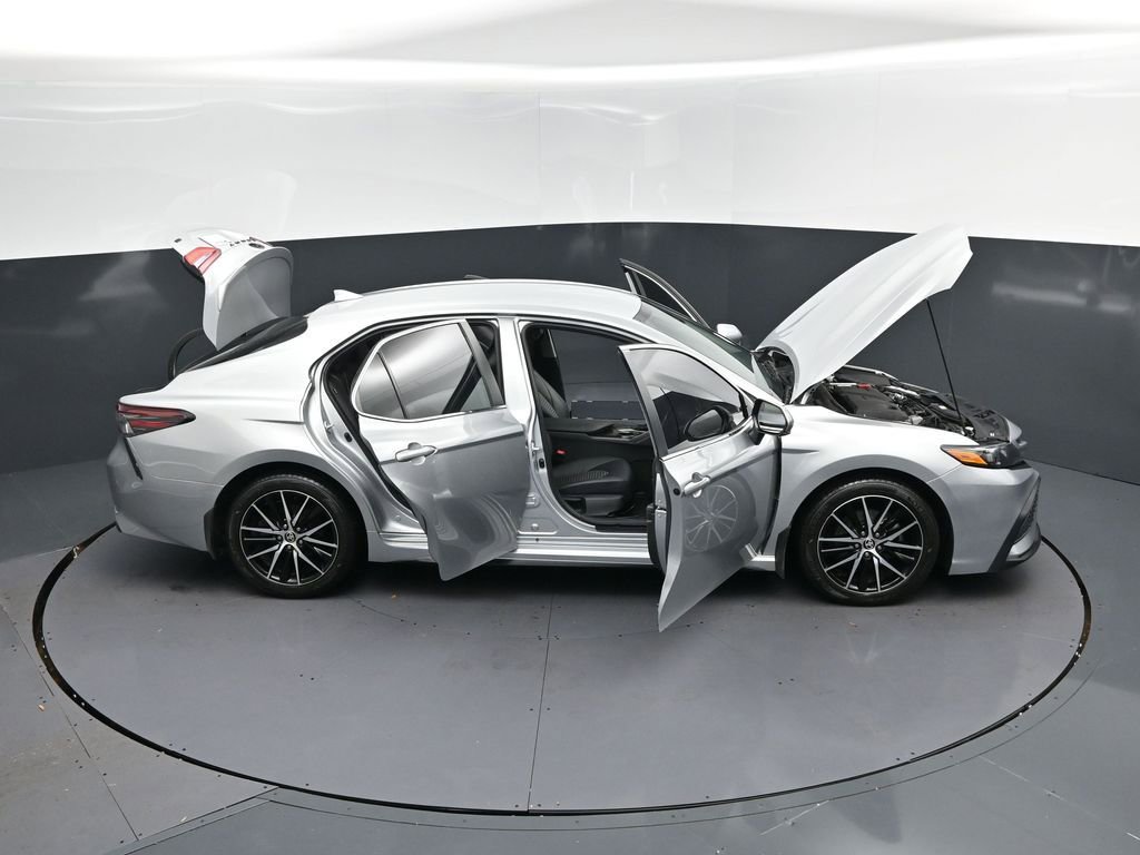 Used 2024 Toyota Camry SE image 51