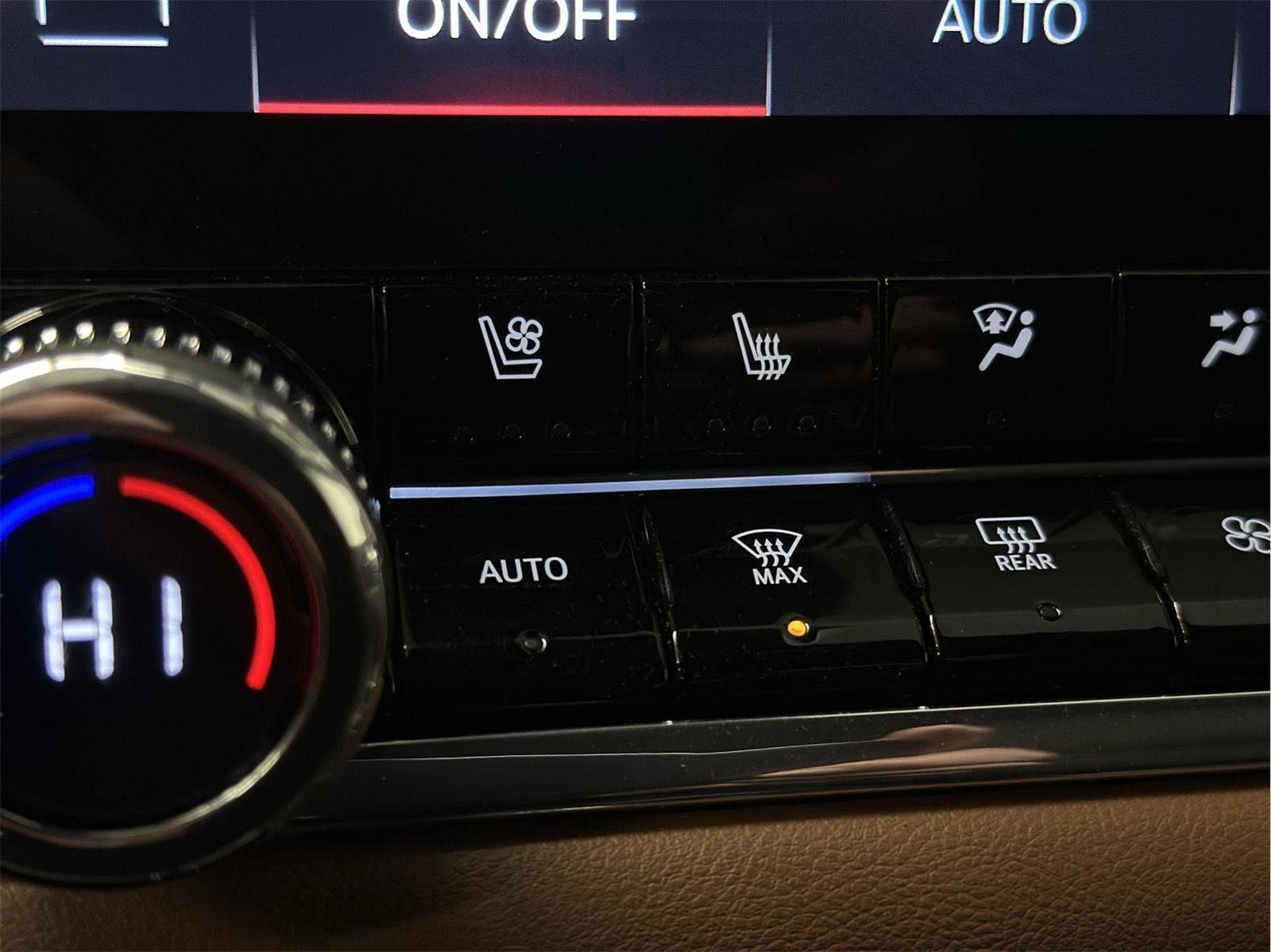 Certified 2024 GMC Canyon AT4 w/ AT4 Premium Package image 43