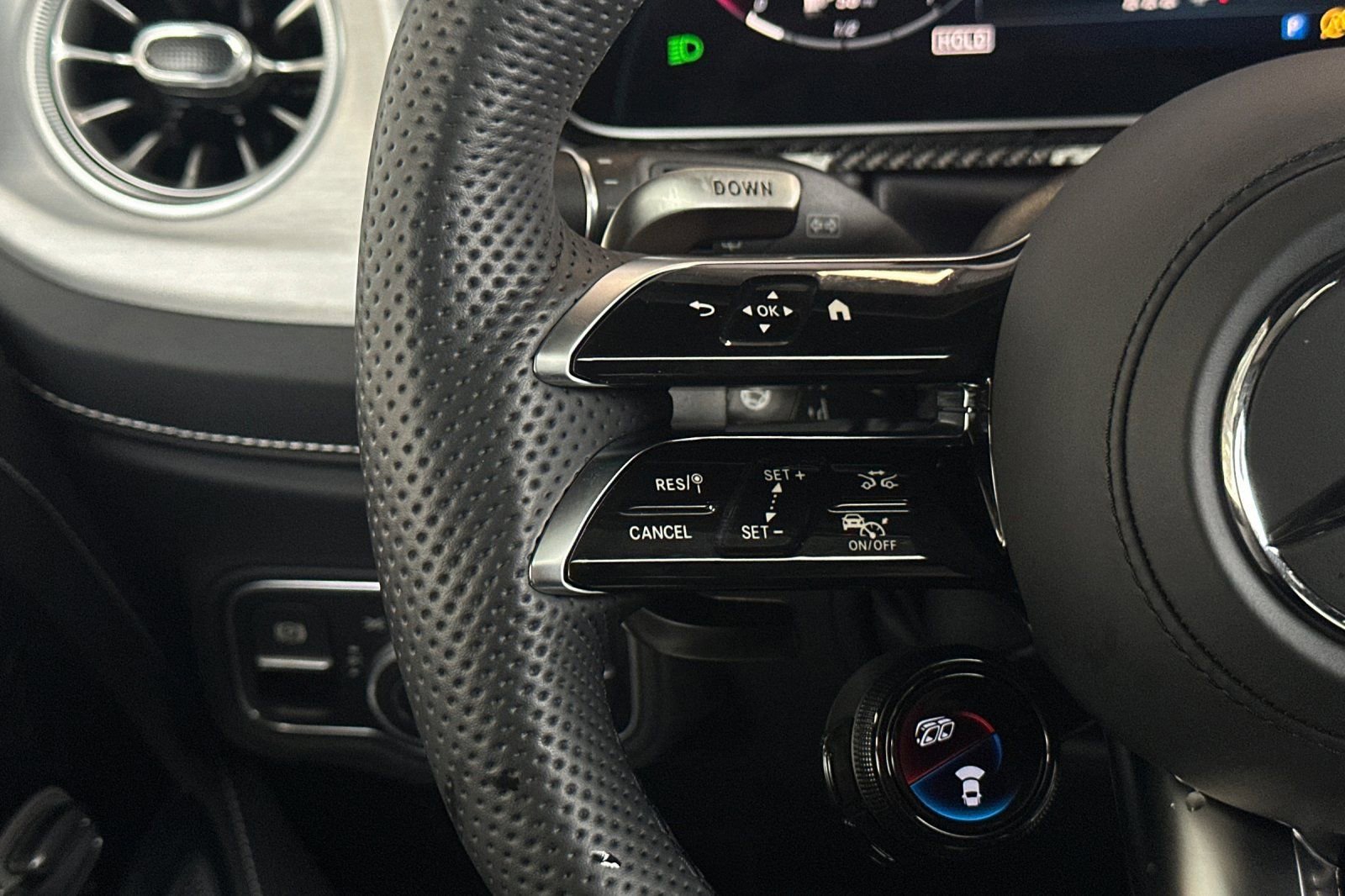 Used 2025 Mercedes-Benz G 63 AMG 4MATIC image 29