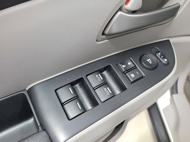 Used 2013 Honda Odyssey EX image 20