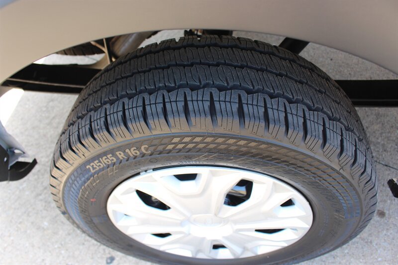 Used 2026 Ford Transit 350 XLT RWD image 38