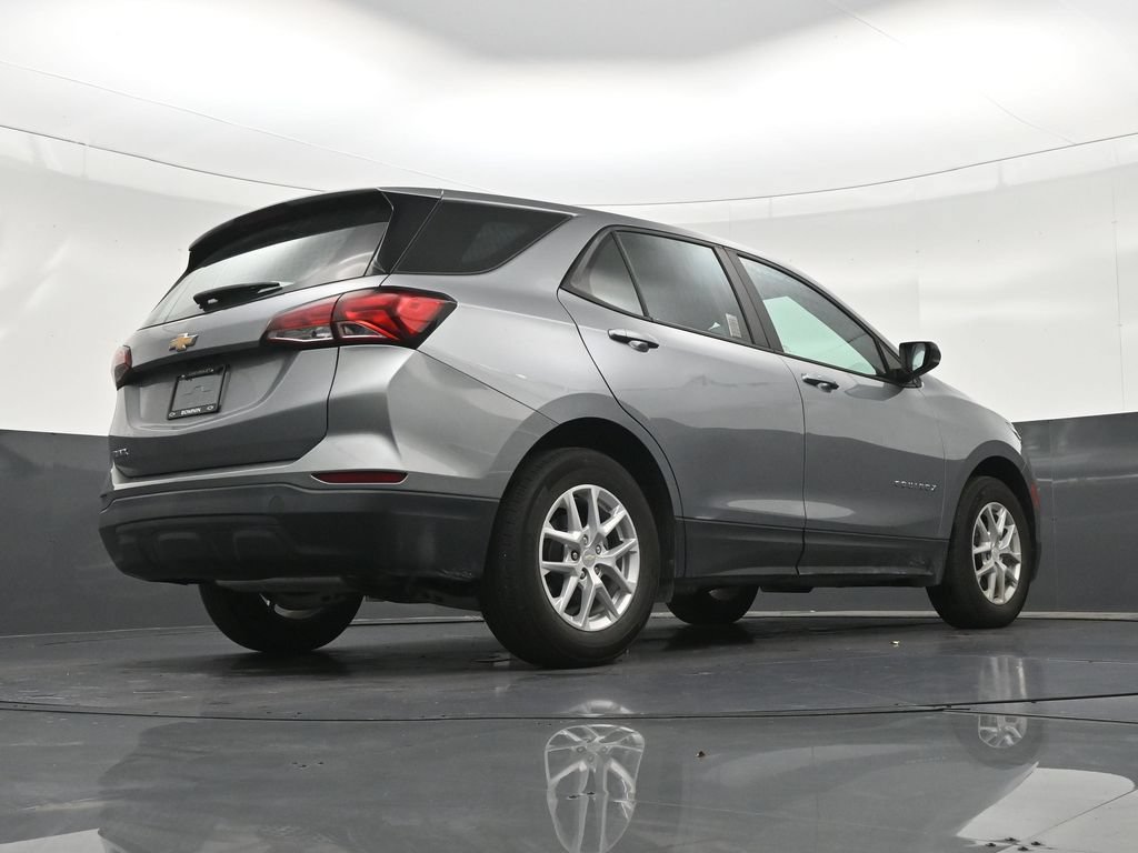 Used 2024 Chevrolet Equinox LS FWD image 27