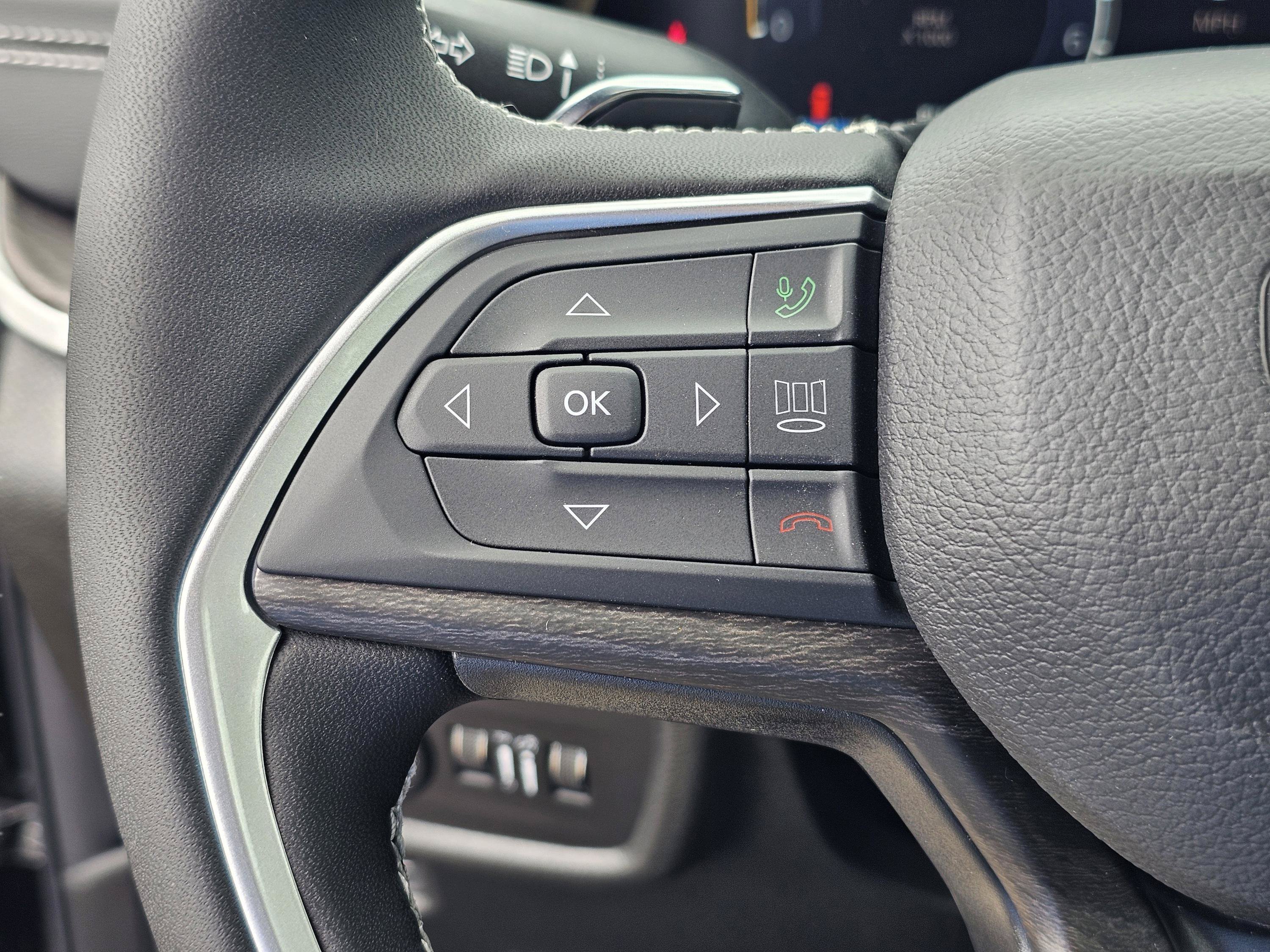 New 2026 Jeep Grand Cherokee Altitude RWD image 20