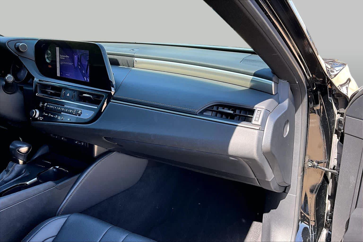 Used 2024 Lexus ES 350 F Sport w/ Accessory Package (Z2) FWD image 19