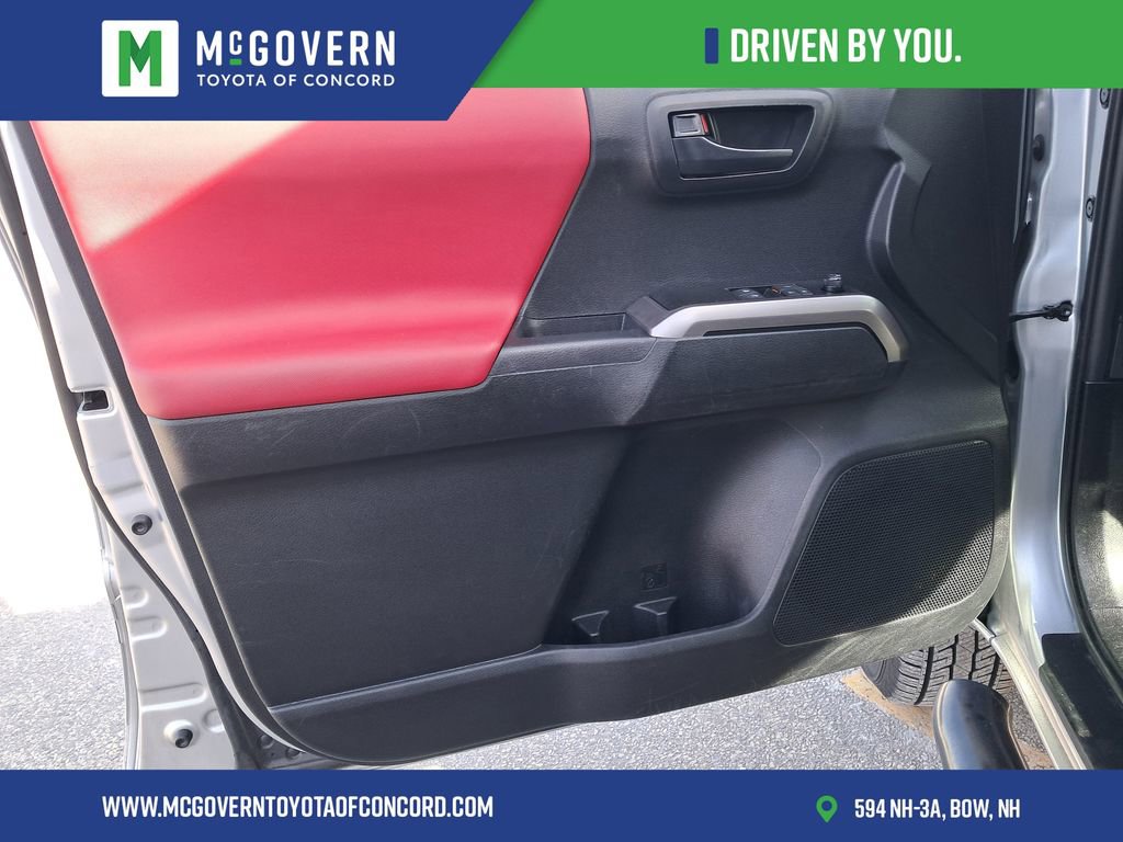 Used 2023 Toyota Tacoma SR5 RWD image 11