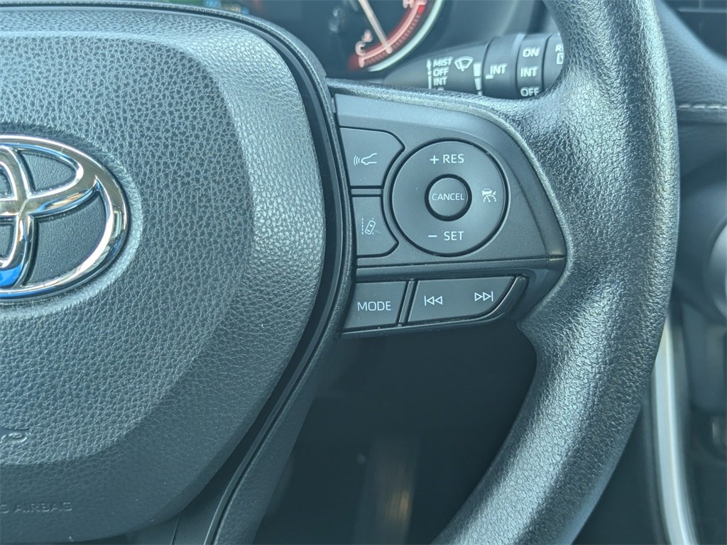 Used 2023 Toyota RAV4 XLE image 22