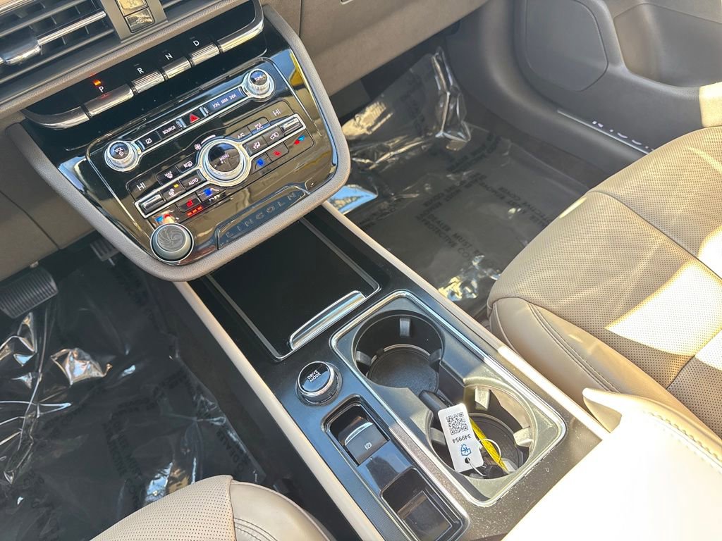 Used 2020 Lincoln Corsair Reserve w/ Equipment Group 201A image 40