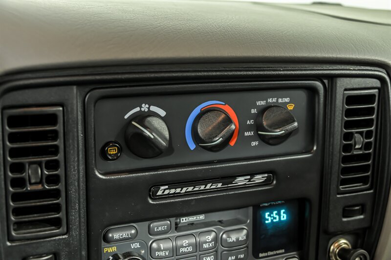 Used 1995 Chevrolet Impala SS RWD image 22