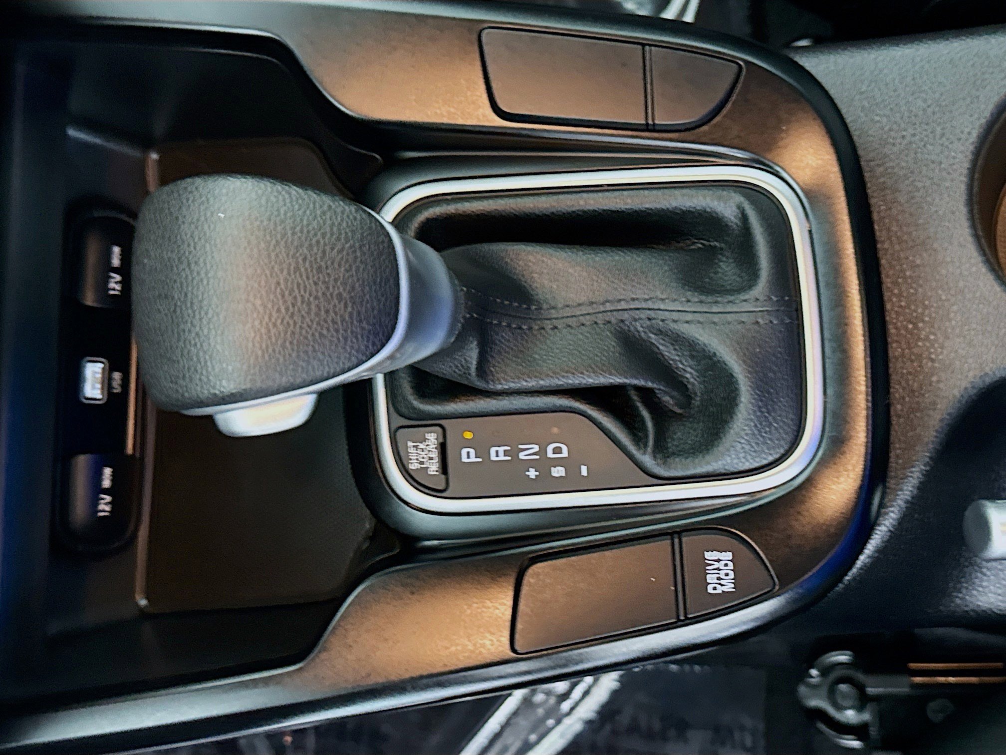 Used 2025 Kia Soul LX w/ LX Technology Package FWD image 20