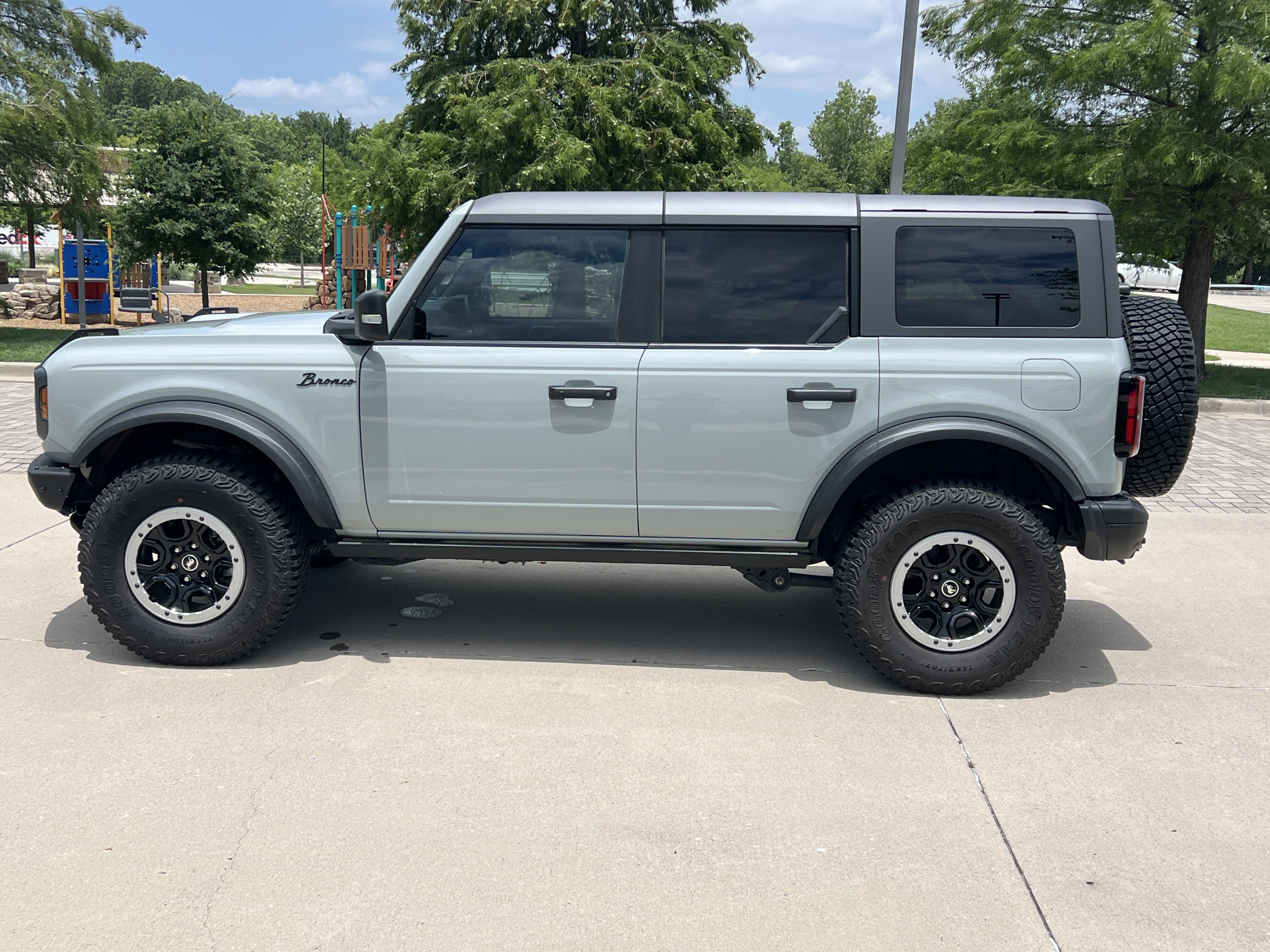 Used 2024 Ford Bronco Badlands AWD/4WD image 7