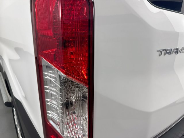 Used 2025 Ford Transit 250 Low Roof w/ Exterior Upgrade Package RWD image 30