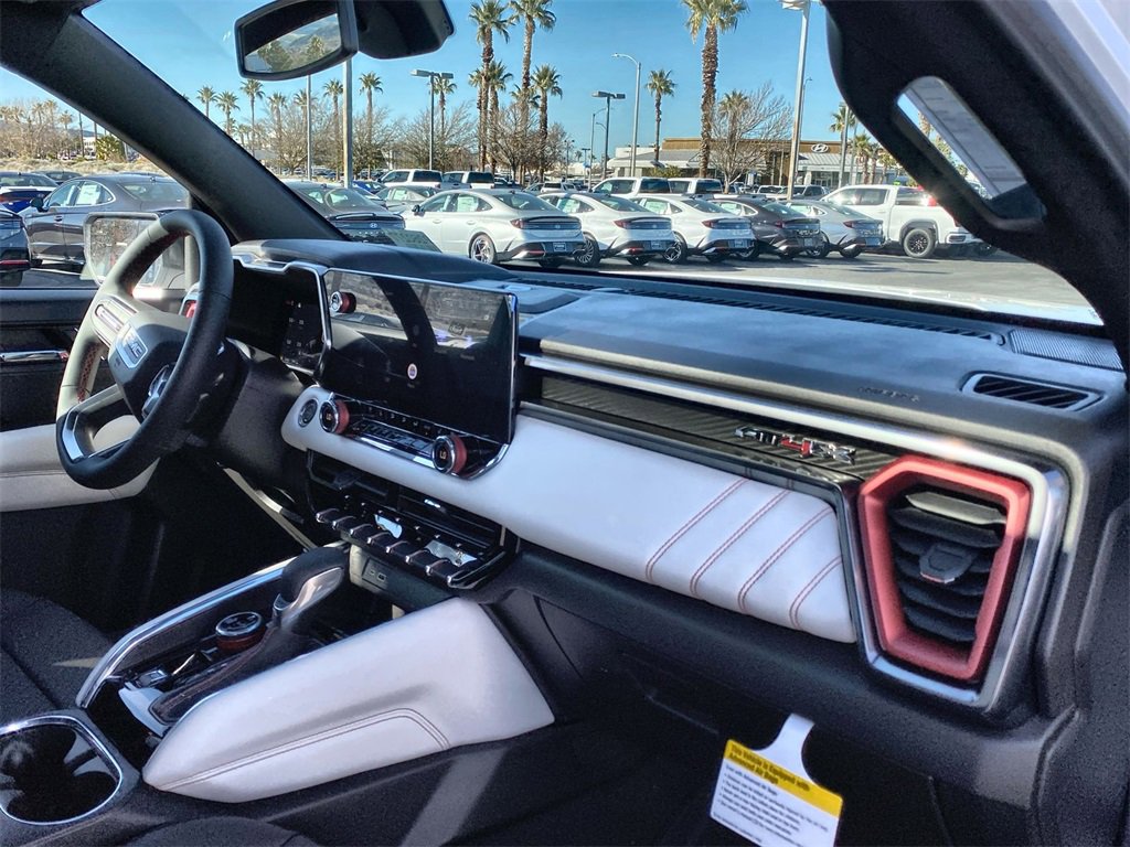 New 2026 GMC Canyon AT4X image 44