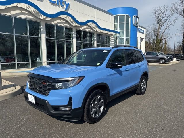Certified 2025 Honda Passport TrailSport image 4