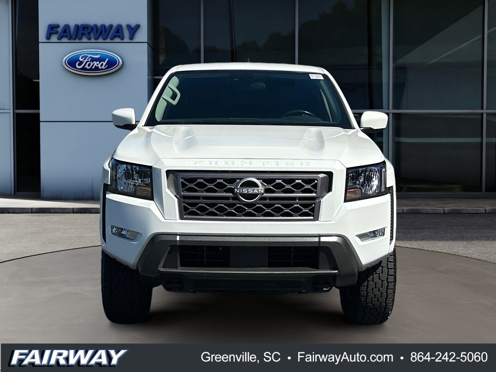 Used 2023 Nissan Frontier SV w/ Technology Package AWD/4WD image 2