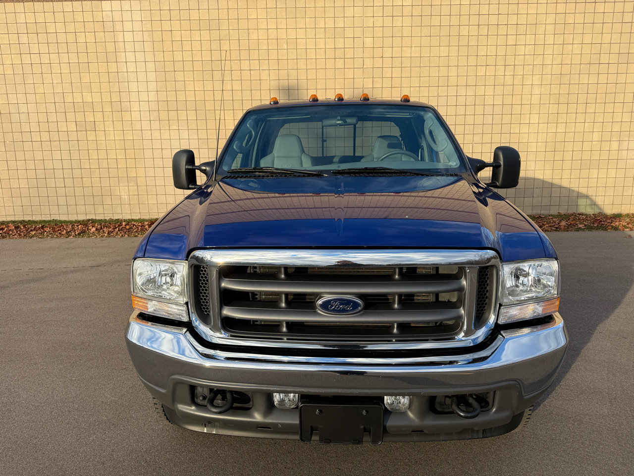 Used 2003 Ford F250 Lariat image 2