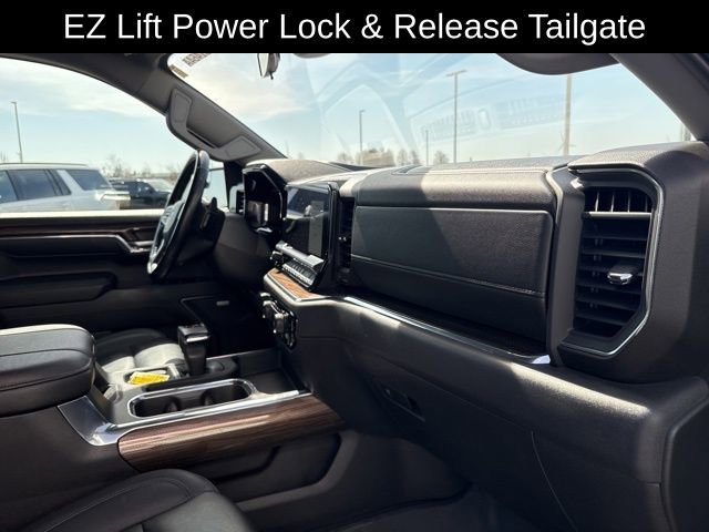 Certified 2024 Chevrolet Silverado 1500 LT Trail Boss w/ Convenience Package II image 25