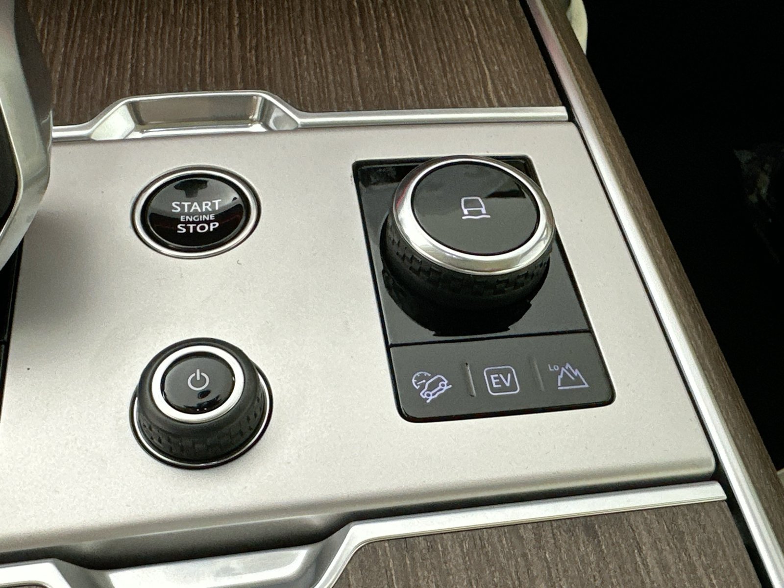 New 2027 Land Rover Range Rover SE AWD/4WD image 25
