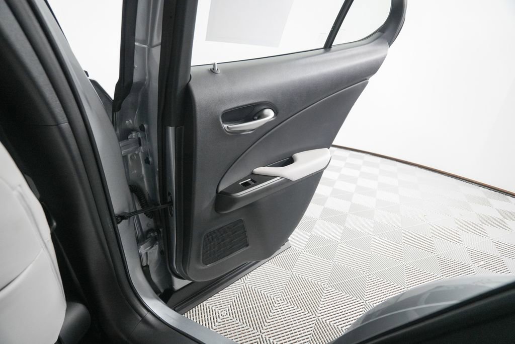 Certified 2025 Lexus UX 300h FWD w/ Accessory Package (Z2) image 17