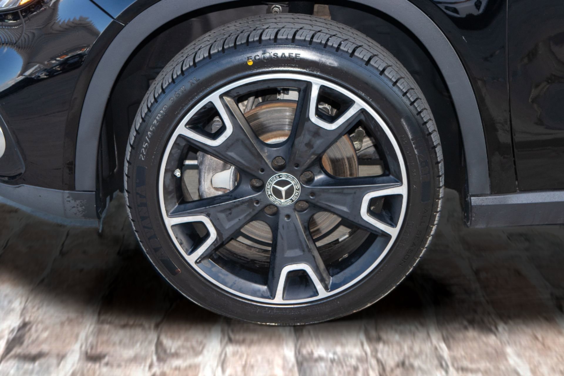 Used 2020 Mercedes-Benz GLA 250 w/ Multimedia Package image 36