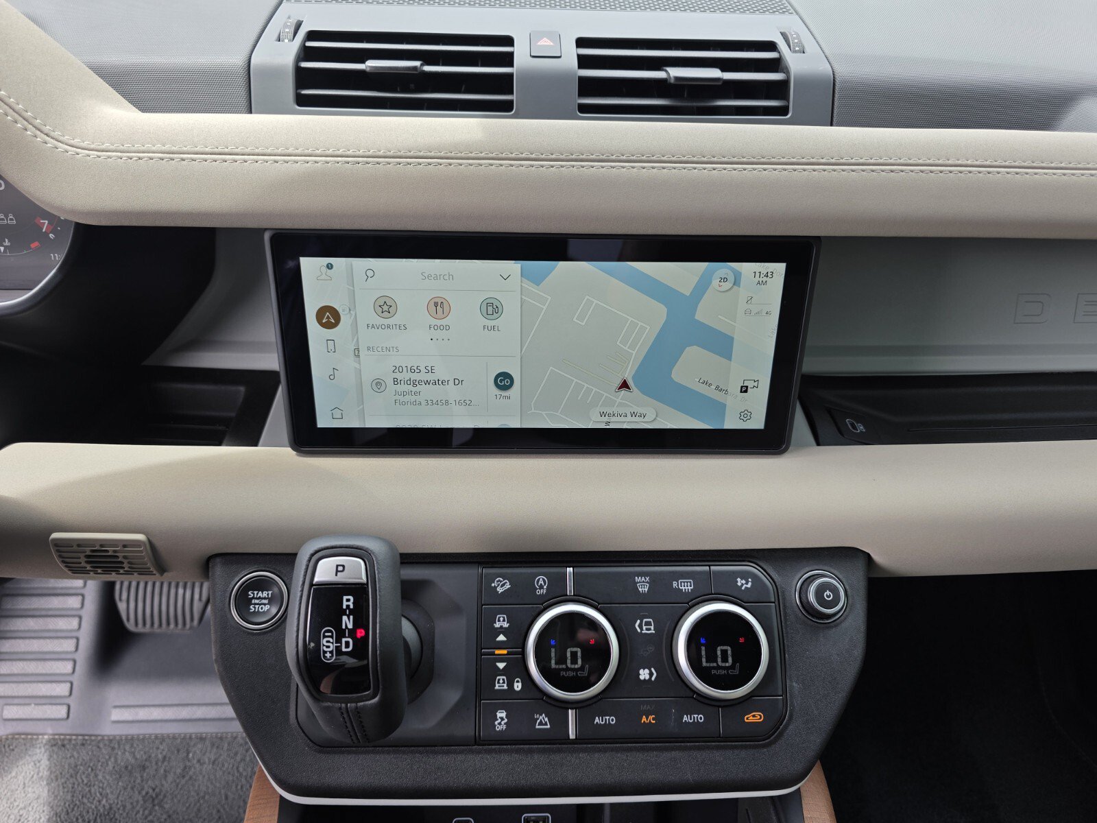 Certified 2023 Land Rover Defender 110 X-Dynamic SE AWD/4WD image 23