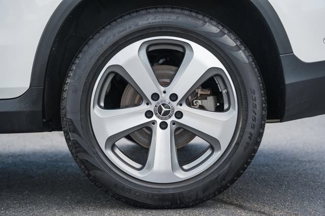 Certified 2022 Mercedes-Benz GLC 300 4MATIC w/ Premium Package Lite image 19