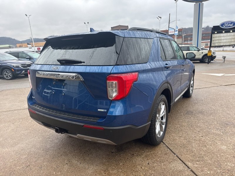 Used 2020 Ford Explorer XLT w/ Equipment Group 202A image 7