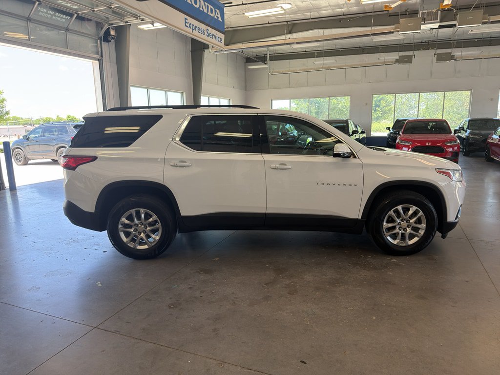 Used 2020 Chevrolet Traverse LT FWD image 6