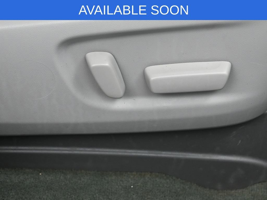 Used 2015 Toyota Sienna XLE AWD/4WD image 32