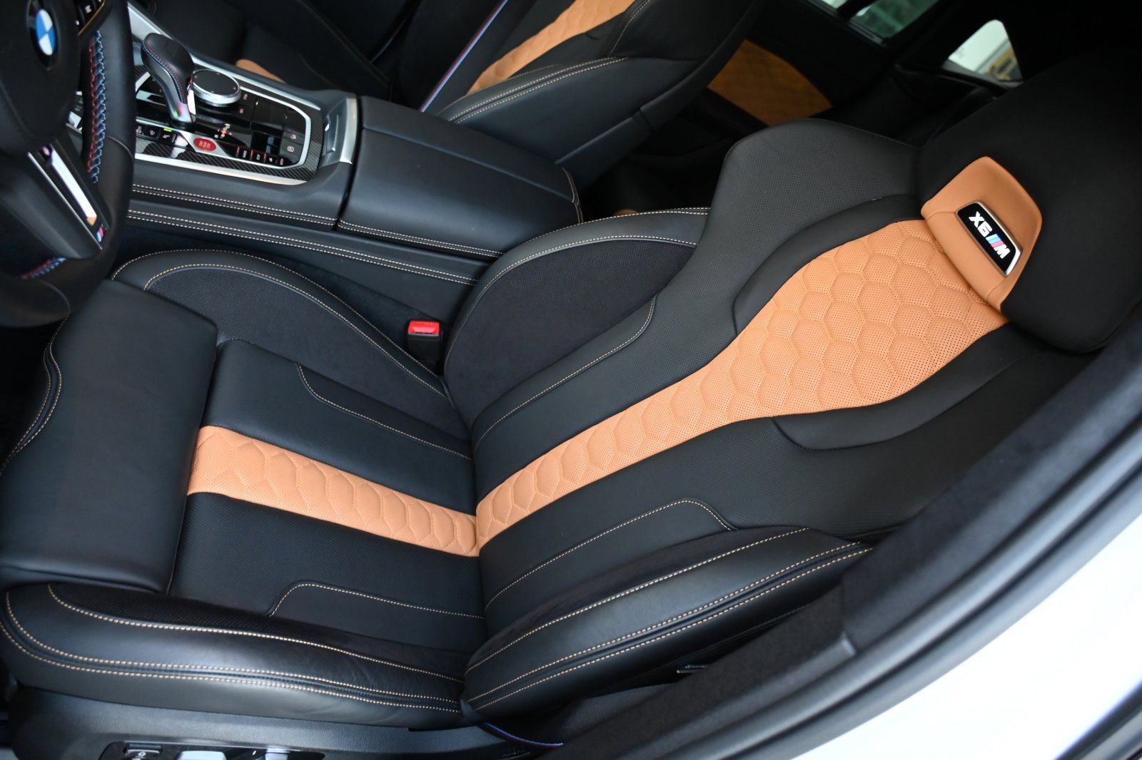 Certified 2023 BMW X6 M w/ Competition Package image 15