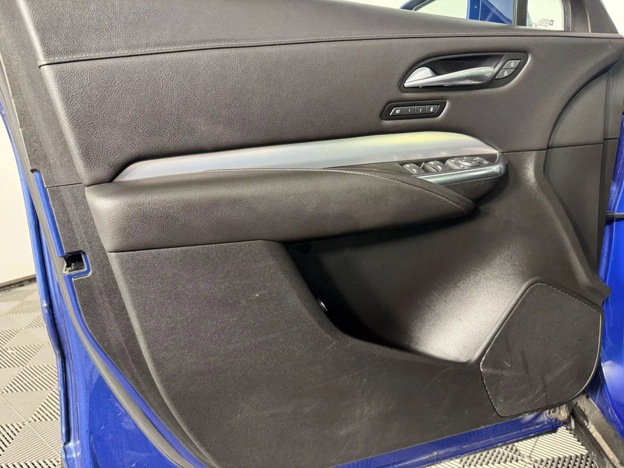 Used 2021 Cadillac XT4 Premium Luxury image 39