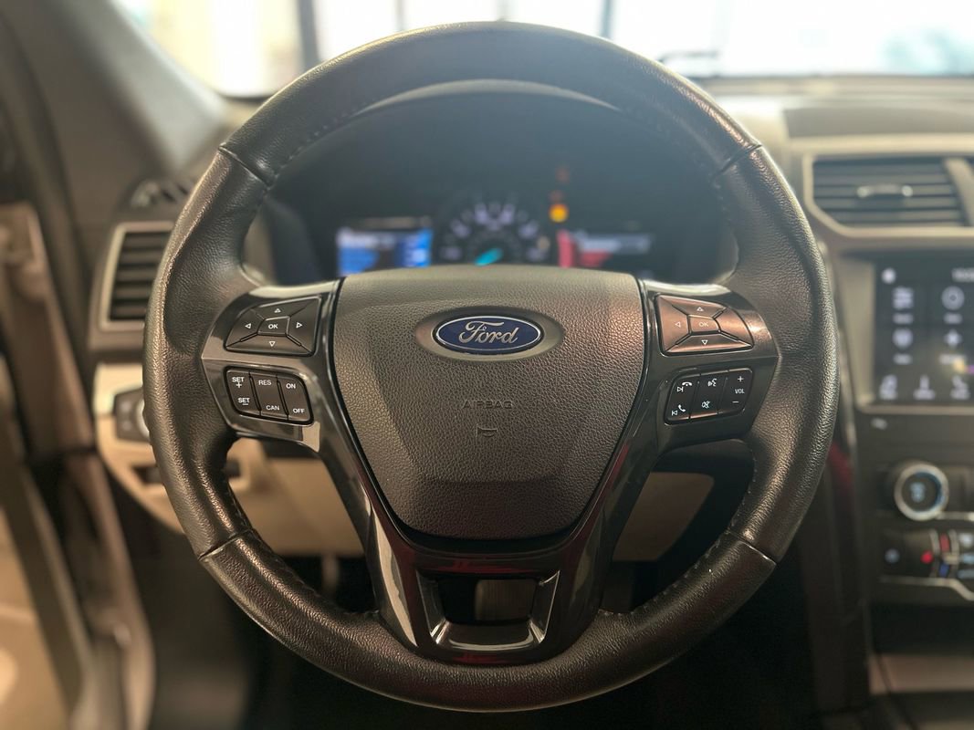 Used 2019 Ford Explorer XLT w/ Equipment Group 202A image 25