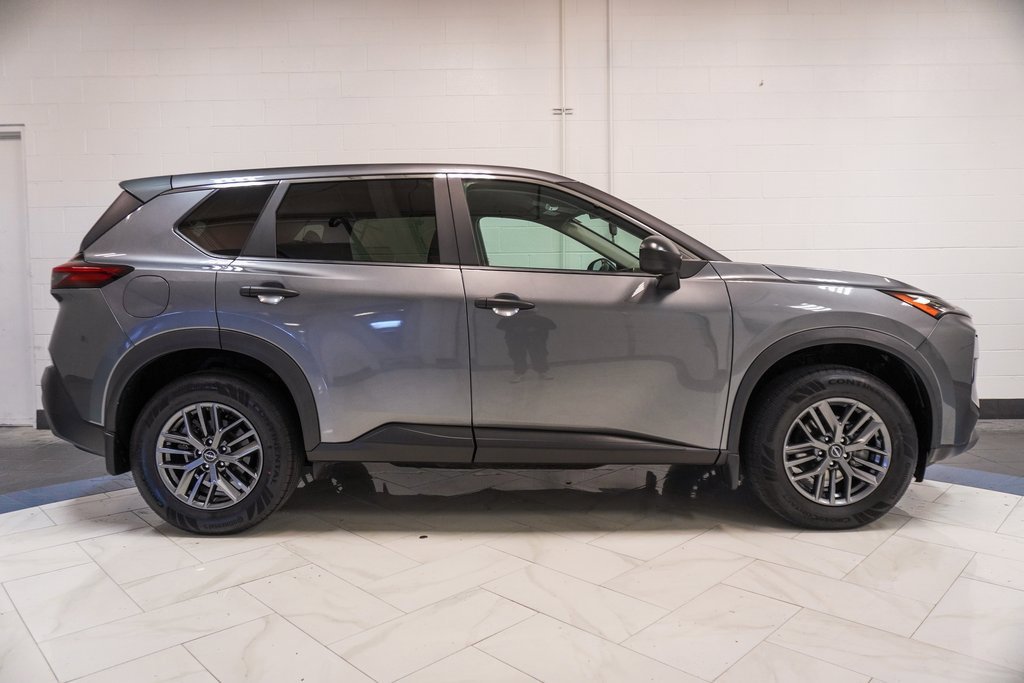 Used 2023 Nissan Rogue S image 31