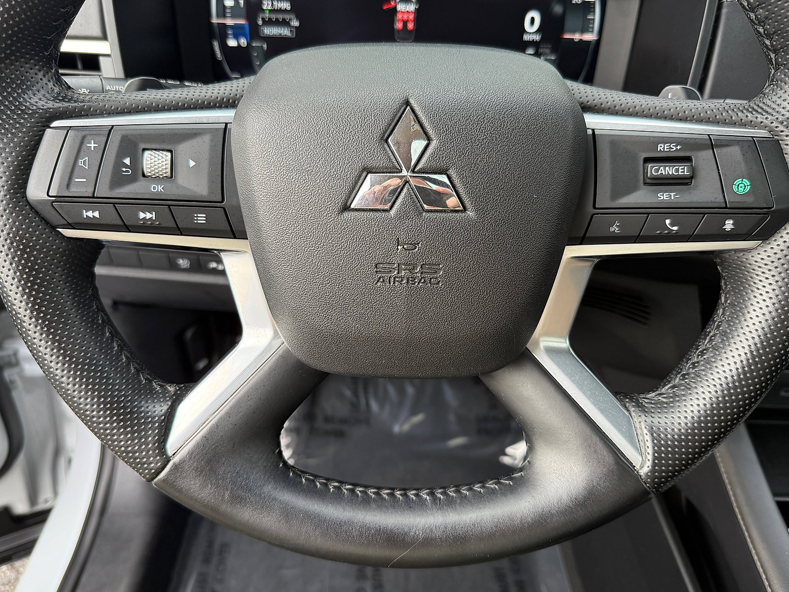 Used 2024 Mitsubishi Outlander Ralliart image 26