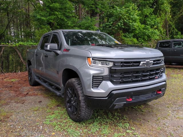 Used 2024 Chevrolet Silverado 1500 LT Trail Boss w/ LT Trail Boss Premium Package AWD/4WD image 4