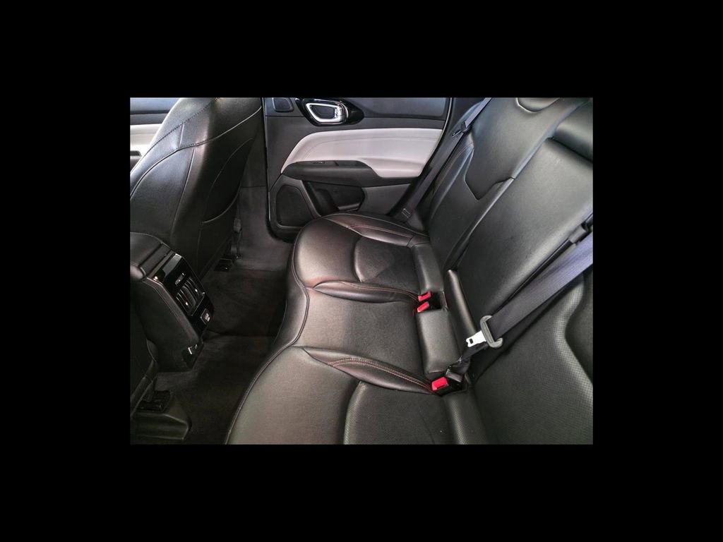 Used 2023 Jeep Compass Limited w/ Sun and Sound Group AWD/4WD image 17