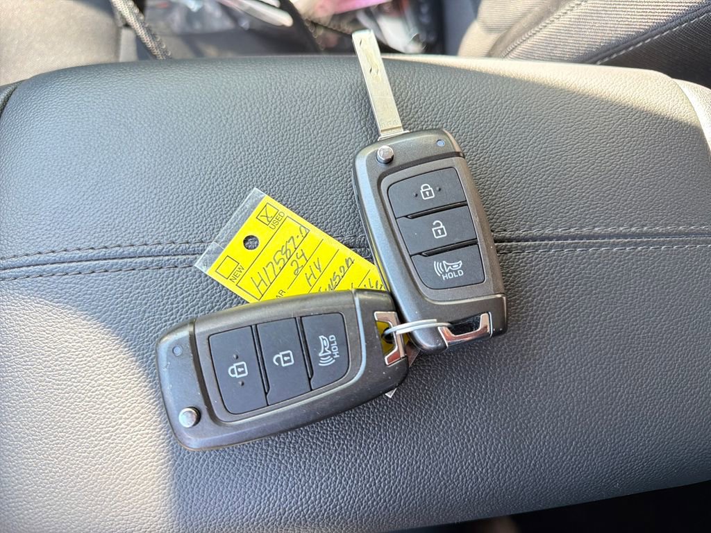 Used 2024 Hyundai Tucson SE FWD image 30