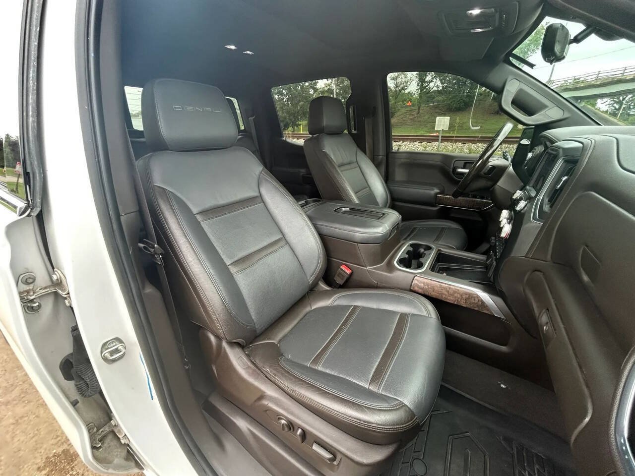 Used 2019 GMC Sierra 1500 Denali w/ Denali Ultimate Package AWD/4WD image 14