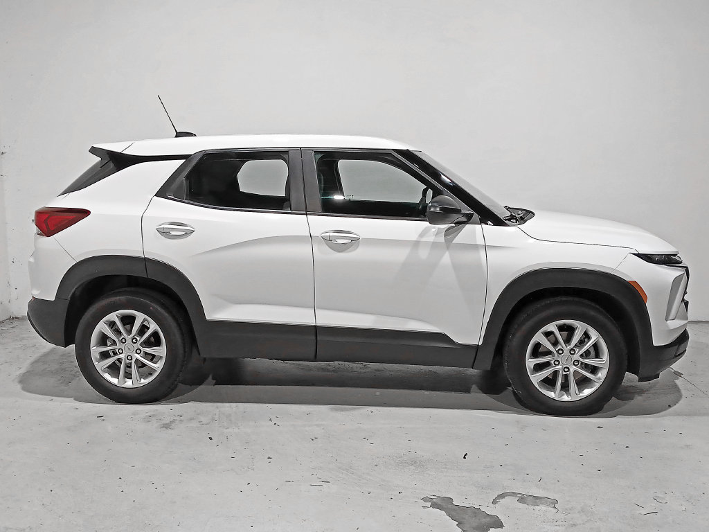 Used 2024 Chevrolet TrailBlazer LS FWD image 7