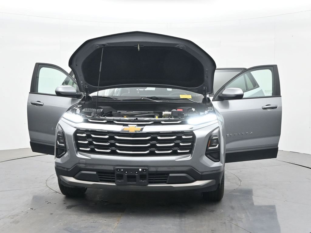 Used 2025 Chevrolet Equinox LT FWD image 39