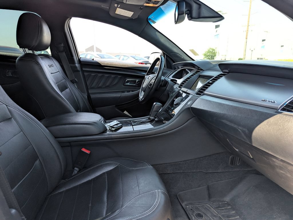 Used 2016 Ford Taurus SHO w/ Equipment Group 401A AWD/4WD image 33