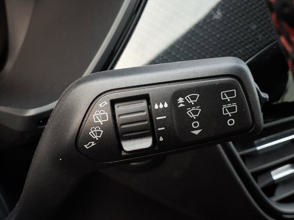 Used 2025 Ford Escape ST-Line FWD image 22