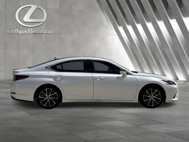 Certified 2023 Lexus ES 350 w/ Premium Package FWD image 4
