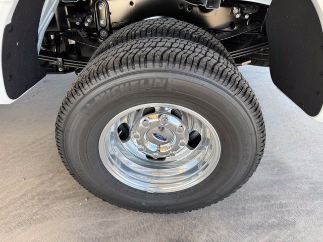 New 2026 Ford F350 Lariat w/ FX4 Off-Road Package AWD/4WD image 5