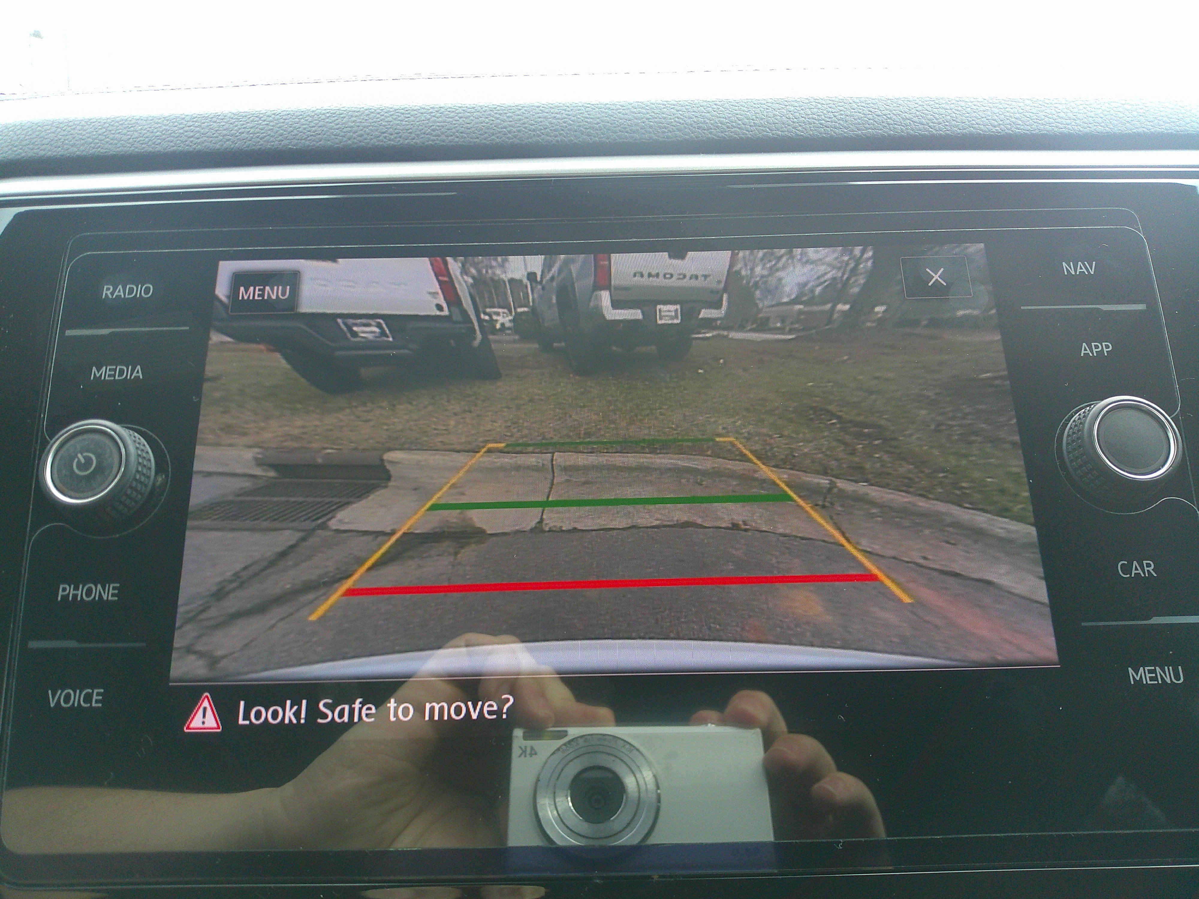 Used 2020 Volkswagen Atlas Cross Sport SEL Premium image 24