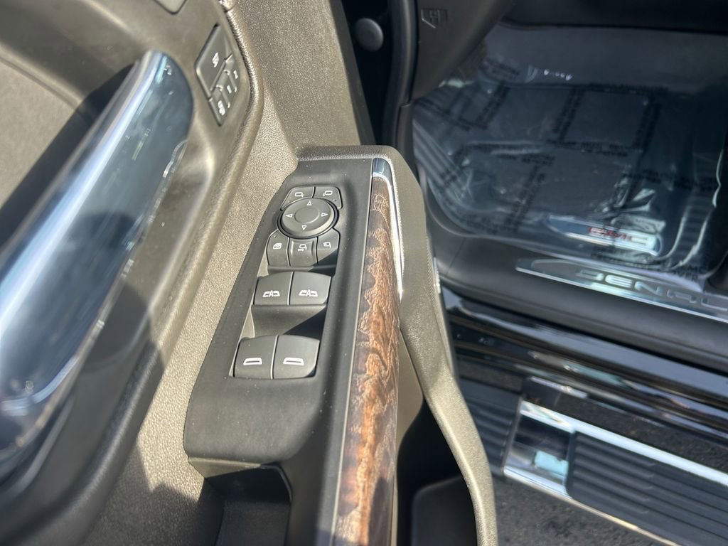 Used 2022 GMC Sierra 3500 Denali image 23