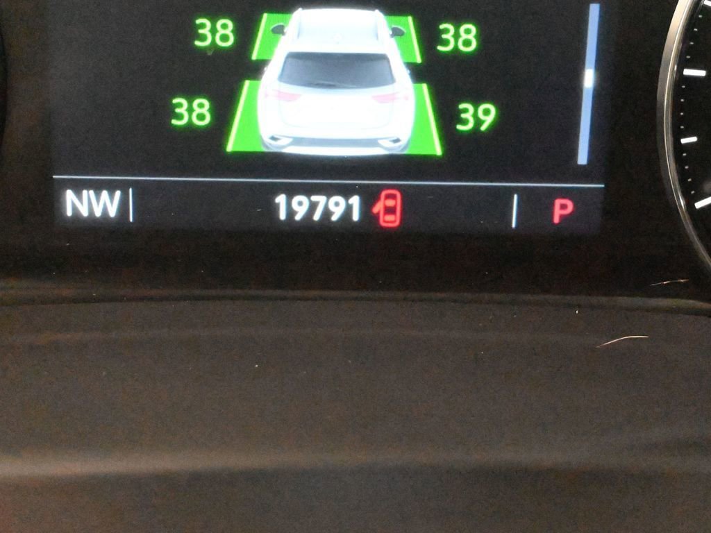 Used 2022 Buick Envision Preferred image 38