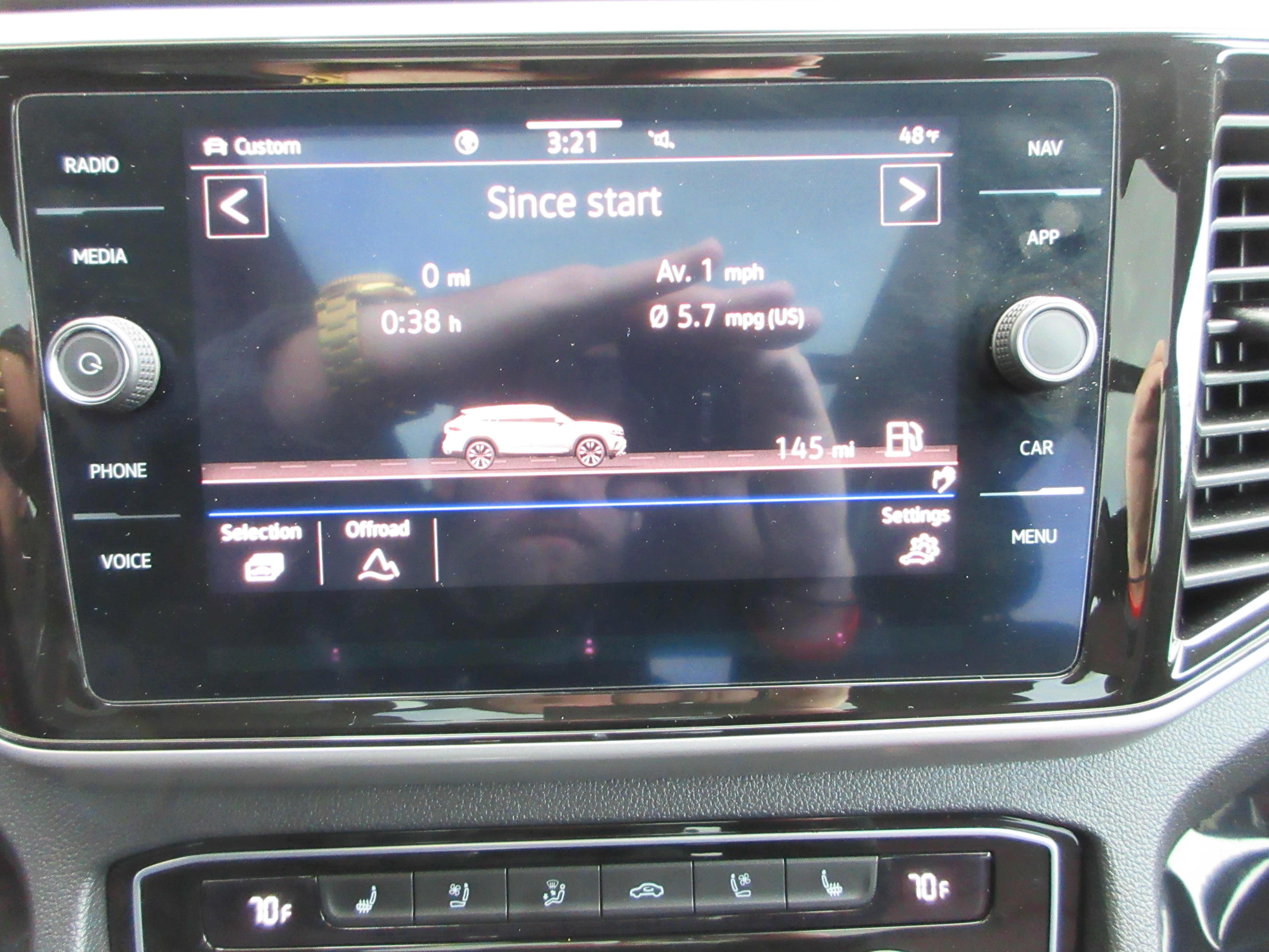 Used 2022 Volkswagen Atlas Cross Sport SEL Premium R-Line image 46