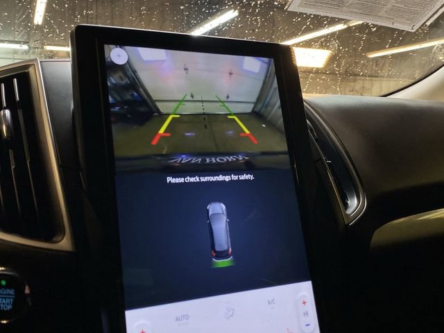 Used 2023 Ford Edge SEL image 10