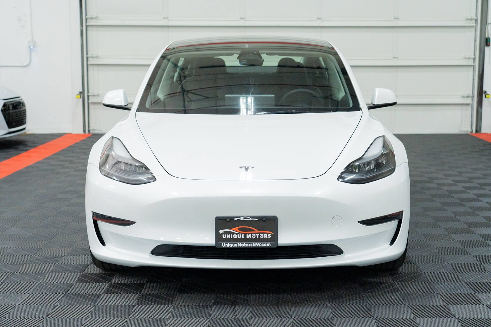Used 2023 Tesla Model 3 Standard Range RWD image 2